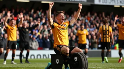 Lewis Smith joins Aberdeen: Livingston FC sell winger in summer move